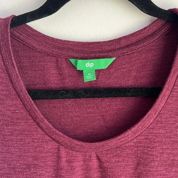 Maroon tshirt- size Medium - Picture 2 of 2